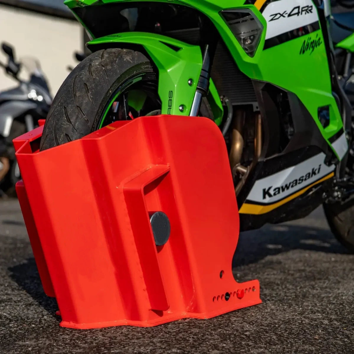 Motorcycle Ground Anchor & Wheel Lock – Universal Fit, Diamond‑Rated Security
